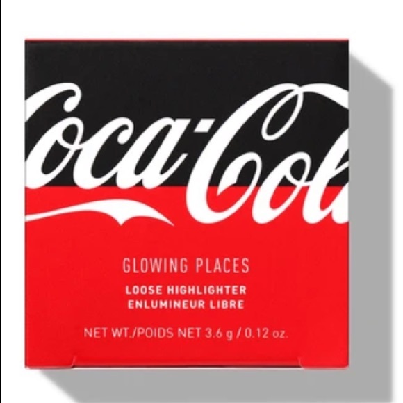COCA-COLA X MORPHE GLOWING LOOSE HIGHLIGHTER π₯ - Picture 3 of 8